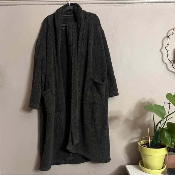 Barefoot Dreams robe Size 1 - Picture 10 of 10
